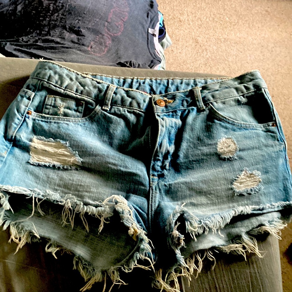 Women’s short shorts